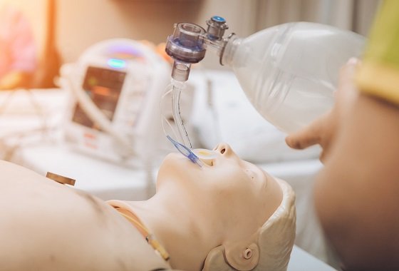 Innovations in nursing education: Using simulation to build clinical experience